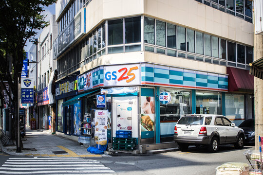 Daegu, South Korea - September 22, 2018 :
The image of GS25 store. GS25 is Korean convenience store chain operated by GS Retail. GS25 is the 2nd-most popular convenience store chain after CU.