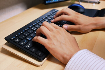 キーボードで入力する