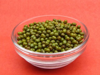 green Mung bean in bowl