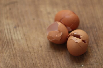 eggshells on a wooden table