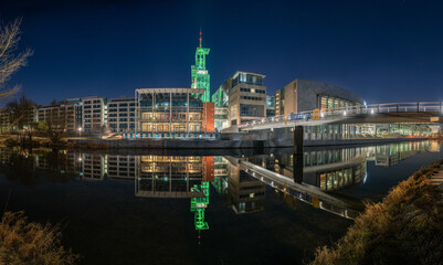 St. P&ouml;lten - Regierungsviertel - Klangturm bei Nacht