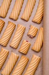 Oblong shortbread cookies with jam filling