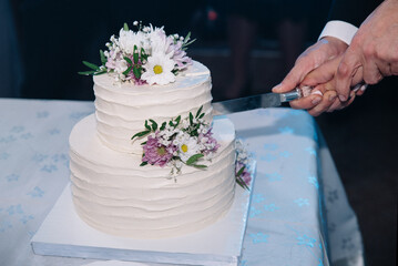 wedding cake. Pie. Dessert. Cut the cake.