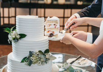 wedding cake. Pie. Dessert. Cut the cake. - obrazy, fototapety, plakaty