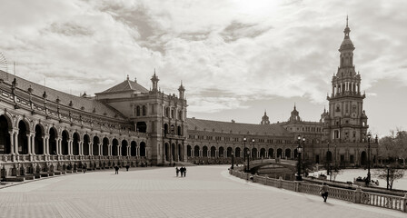 plaza de espa&ntilde;a in seville