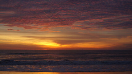 Fototapeta na wymiar A beautiful sunset by the sea