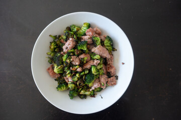healthy broccoli garlic pepper sausage recipe.