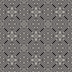 Vector seamless pattern. Repeating geometric abstract elements. Stylish monochrome background design.