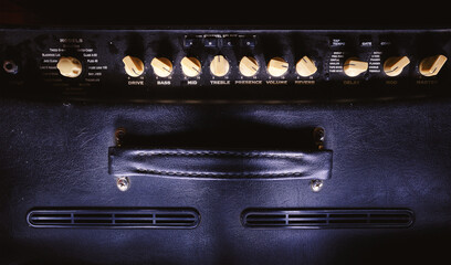 Guitar Amplifier Details