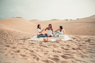 amigas
