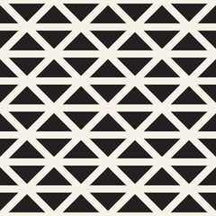 Vector seamless pattern. Repeating geometric abstract elements. Stylish monochrome background design.