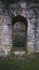 Fototapeta na wymiar old castle gate