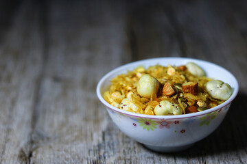 namkeen in seeing bowl