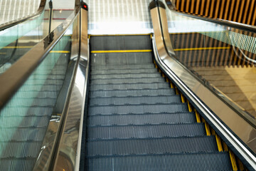 escalator going up