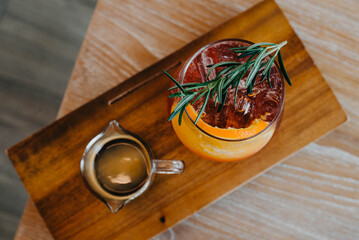 The Iced Citrus Americano is perfect for anyone who wants something refreshing for summer but who still wants to enjoy their coffee. It is lovely and cool and deliciously fruity.Ice Americano Orange