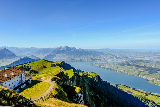 Rigi, K&uuml;ssnacht am Rigi, Rigi Kulm, Pilatus, Rigi Staffel, Rigi Staffelh&ouml;he, Vierwaldst&auml;ttersee, Bergbahn, Wanderweg, Aussichtspunkt, Sommer, Zentralschweiz, Schweiz