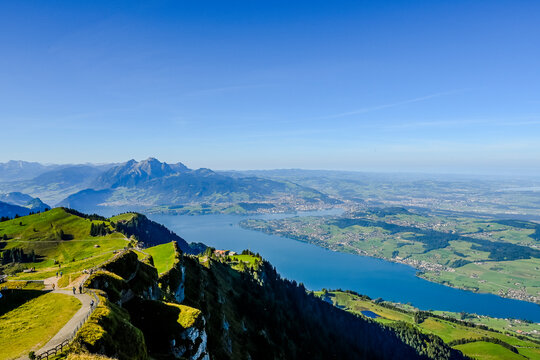 Rigi, K&uuml;ssnacht am Rigi, Rigi Kulm, Pilatus, Rigi Staffel, Rigi Staffelh&ouml;he, Vierwaldst&auml;ttersee, Bergbahn, Wanderweg, Aussichtspunkt, Sommer, Zentralschweiz, Schweiz