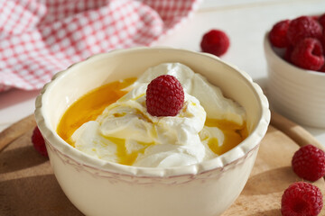Cottage cheese with flax seed oil and fresh berries - Budwig diet