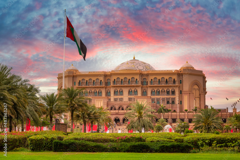Wall mural Emirates Palace in Abu Dhabi at sunset, United Arab Emirates - Wall murals