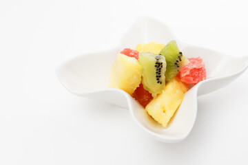 カットフルーツ　キウイ　パイナップル