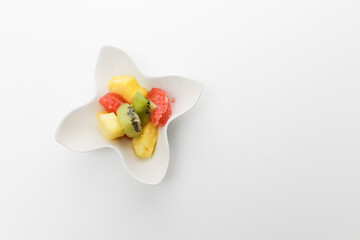 カットフルーツ　キウイ　パイナップル