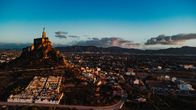 Panor&aacute;mica del Cristo de Monteagudo y el pueblo con su mismo nombre 