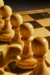 Placement of white pawns before the start of the chess game