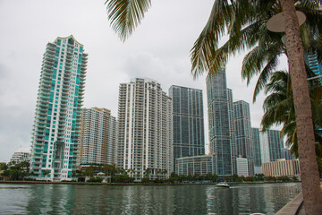 Plakat Cityscape by the sea at Brickell Key on a cloudy day