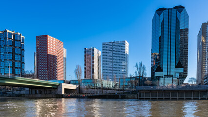 Fototapeta na wymiar Paris, the Grenelle bridge on the Seine, with the towers of Beaugrenelle 
