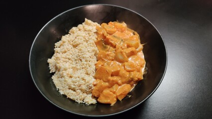 Fait maison - Curry rouge et céréales