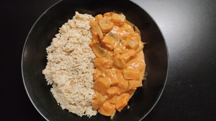Fait maison - Curry rouge et céréales