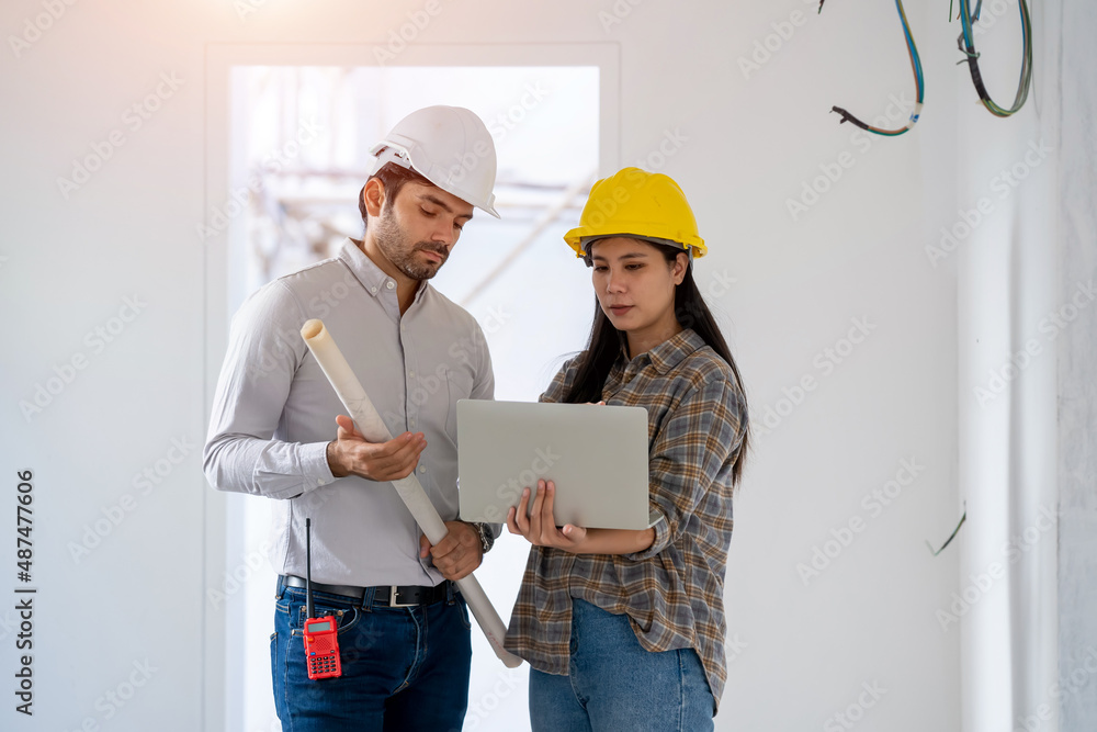 Aufkleber two architects working on project