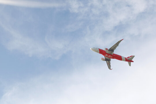 รูปภาพAirasia เลือกดูภาพถ่ายสต็อก เวกเตอร์ และวิดีโอ1,127 Adobe Stock