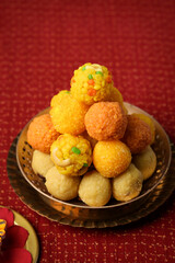 Motichoor Ladoo Rava Laddu Kesar besan boondi laddu  Semolina Indian sweet dish mithai Diwali Dussehra Holi Ram Navmi Ganesh chaturthi Durga Pooja festival dessert snack Kerala Mumbai India Sri Lanka