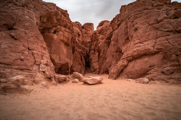 View of red desert rocks in Timna natural park in Negev, Eilat, Israel
 - obrazy, fototapety, plakaty