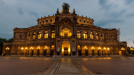 Fototapeta na wymiar Semper Opera House at dusk, Dresden. Germany