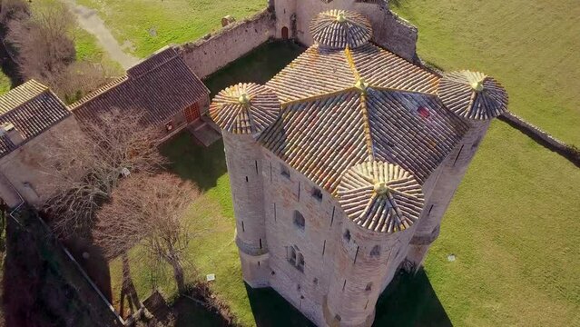 Pursued chrtistians castles, extint civilizations base