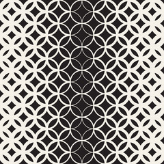 Fototapeta premium Vector seamless pattern. Repeating geometric elements. Stylish monochrome background design.