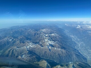 Fototapeta na wymiar view of mountains in the snow