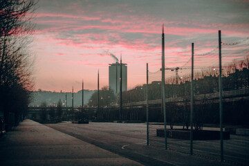 Fototapeta na wymiar Colorful sunrise in Rouen (north of France)
