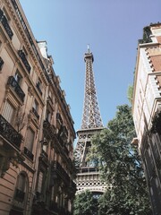 Sunny morning in Paris