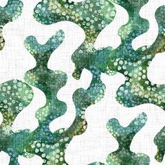 Whimsical under the sea seaweed kelp pattern. Childish screen block print effect. Playful tropical summer scuba beach vacation background. Cute cartoon scandi underwater plant riso seamless design.