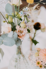 Florale Deko Blumen auf Hochzeit