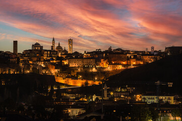 Fototapeta na wymiar Bergamo old town skyline