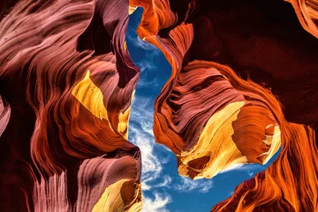 Deurstickers Sandstone cliffs in Antelope Canyon, Arizona © konoplizkaya