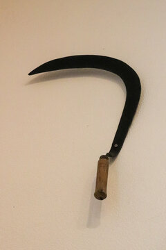 Serpe en m&eacute;tal