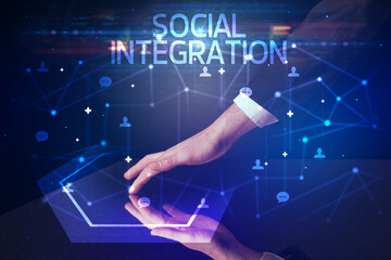 Navigating social networking with social icons