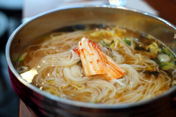 eat banquet noodles and kimchi together.