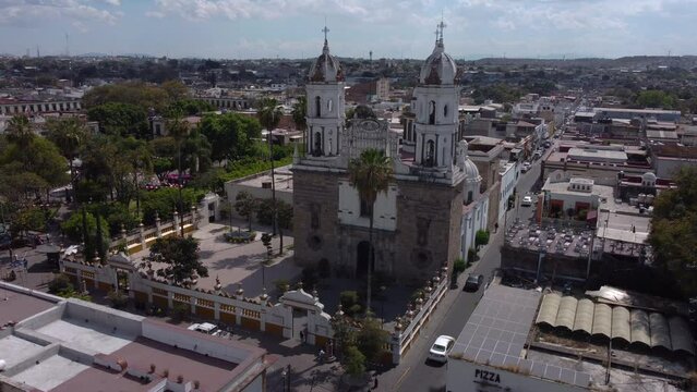 flying clockwise around church in Tlaquepaque Guadalajara