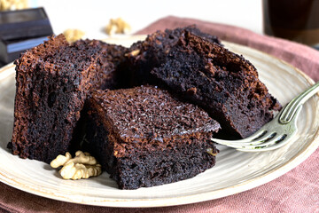Walnut coffee brownie, chocolate pie